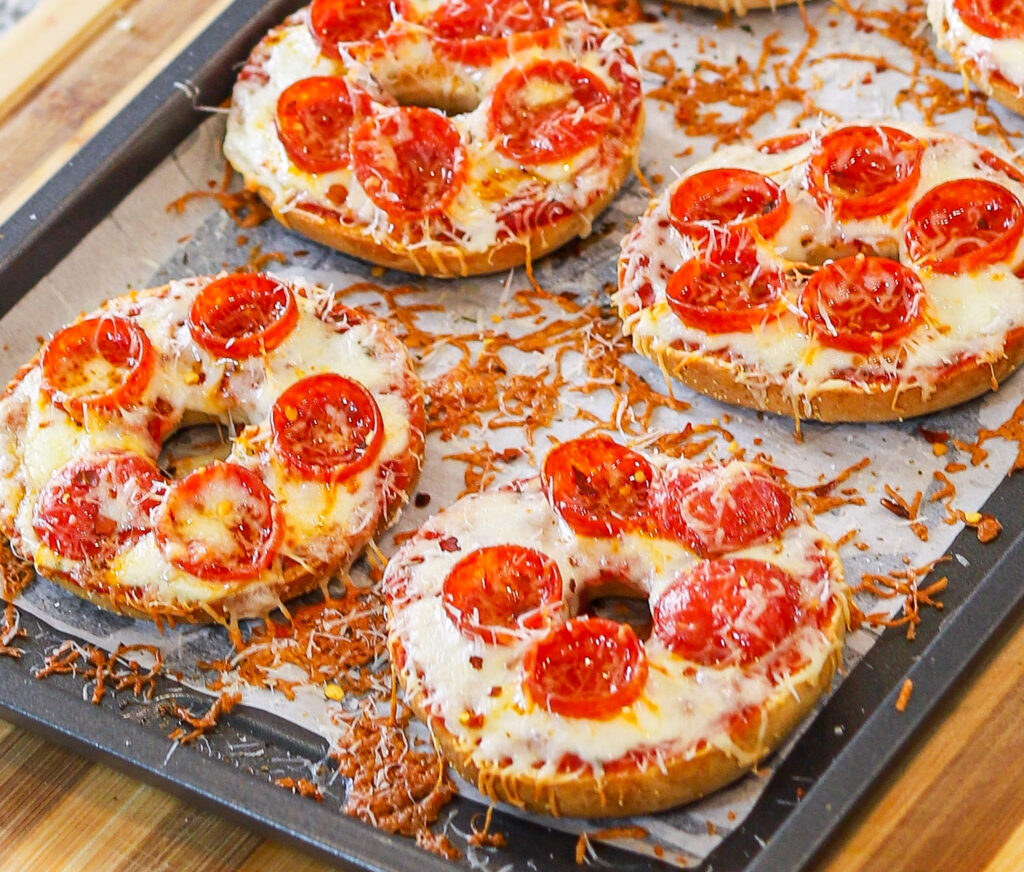 The Ultimate Air Fryer Pizza Bagels: Crispy, Cheesy, and Unapologetically Addictive
